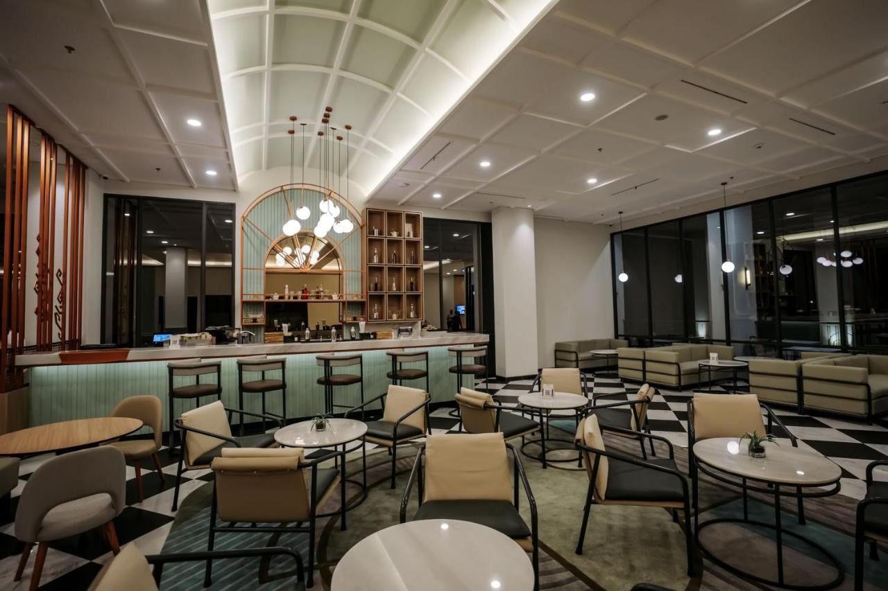 Luwansa Hotel And Convention Center مانادو المظهر الخارجي الصورة