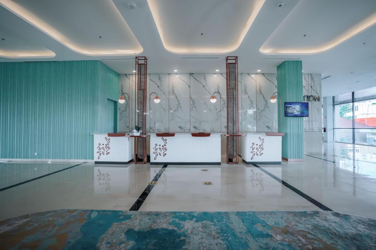 Luwansa Hotel And Convention Center مانادو المظهر الخارجي الصورة