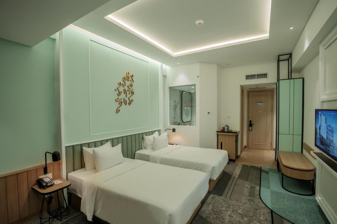 Luwansa Hotel And Convention Center مانادو المظهر الخارجي الصورة