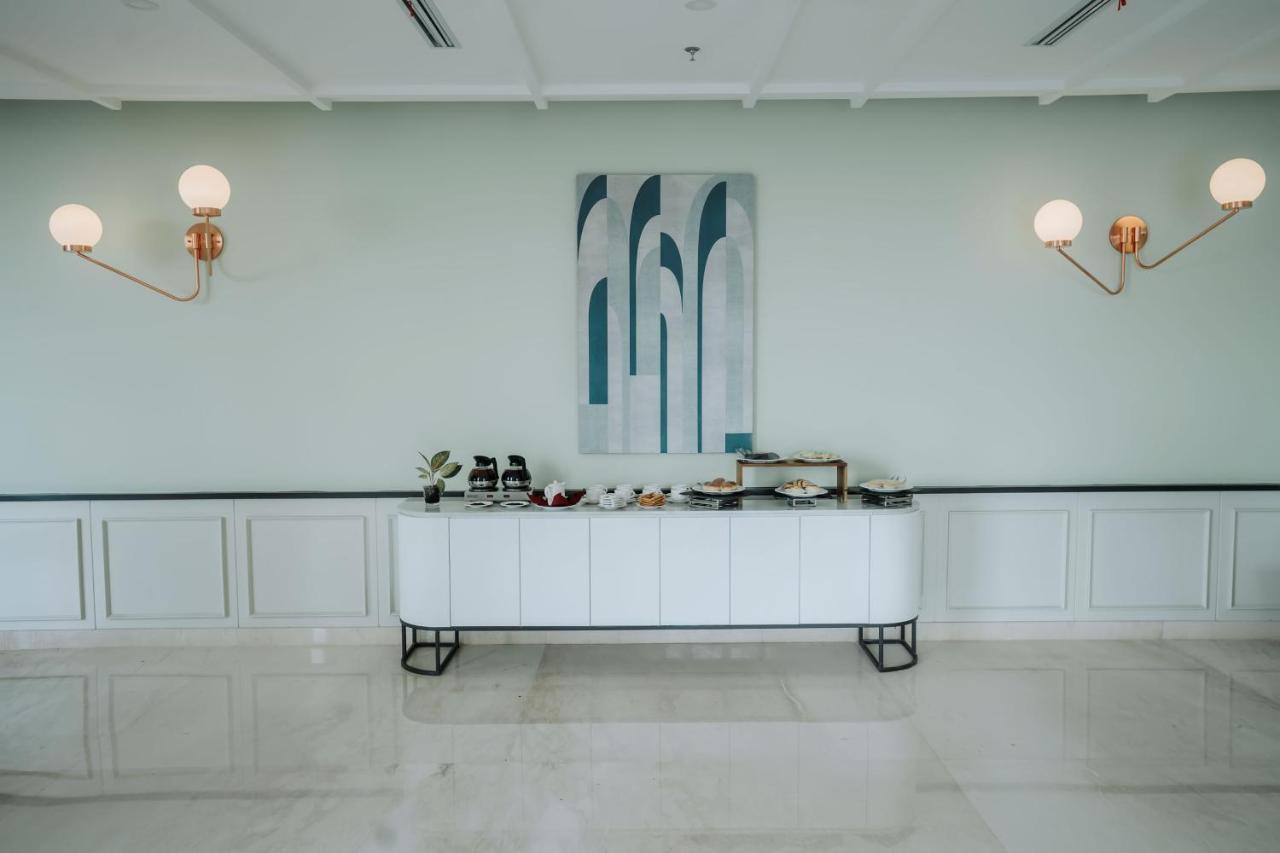 Luwansa Hotel And Convention Center مانادو المظهر الخارجي الصورة