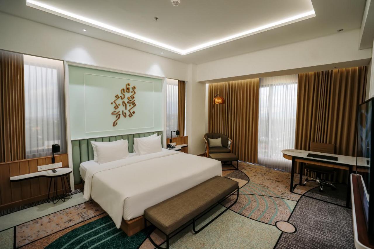 Luwansa Hotel And Convention Center مانادو المظهر الخارجي الصورة