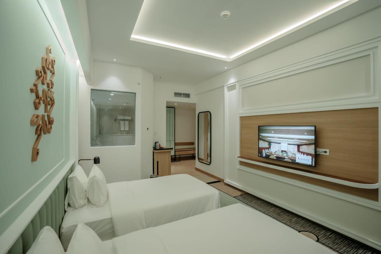 Luwansa Hotel And Convention Center مانادو المظهر الخارجي الصورة