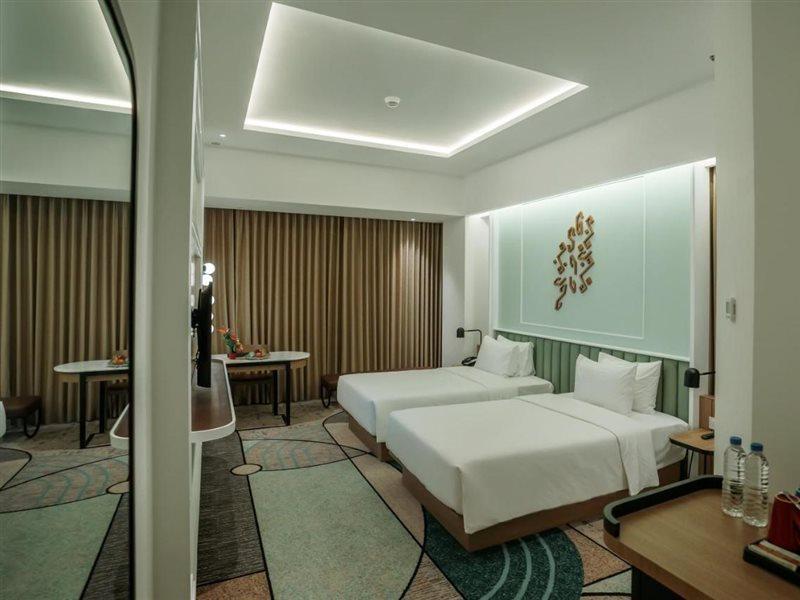 Luwansa Hotel And Convention Center مانادو المظهر الخارجي الصورة